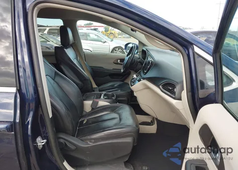 2017 Chrysler Pacifica Touring-L из США, поврежденный, VIN 2C4RC1BG5HR527192